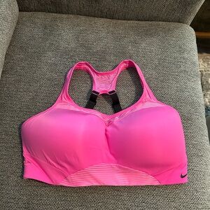 Nike Women's Pink Sports Bra - Large